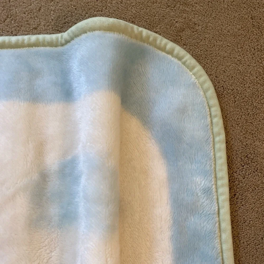 Vintage 2006 luxury plush throw Precious Moments baby nursery pals 30